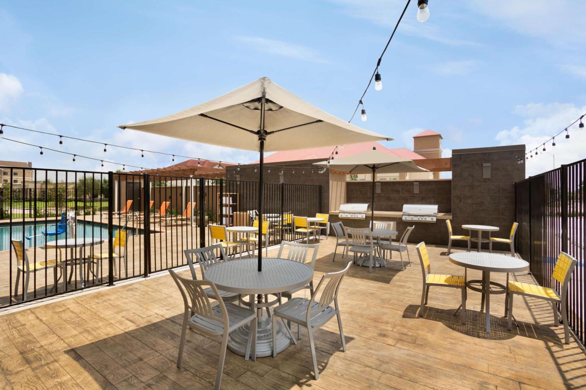 Home2 Suites By Hilton Houston Webster Eksteriør bilde